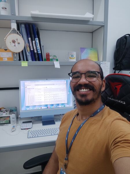 File:Bruno de Oliveira headshot.jpeg